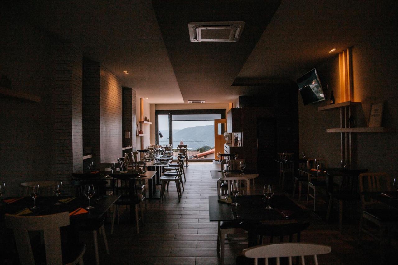 Hotel O balcón da ribeira Parada del Sil Exterior foto